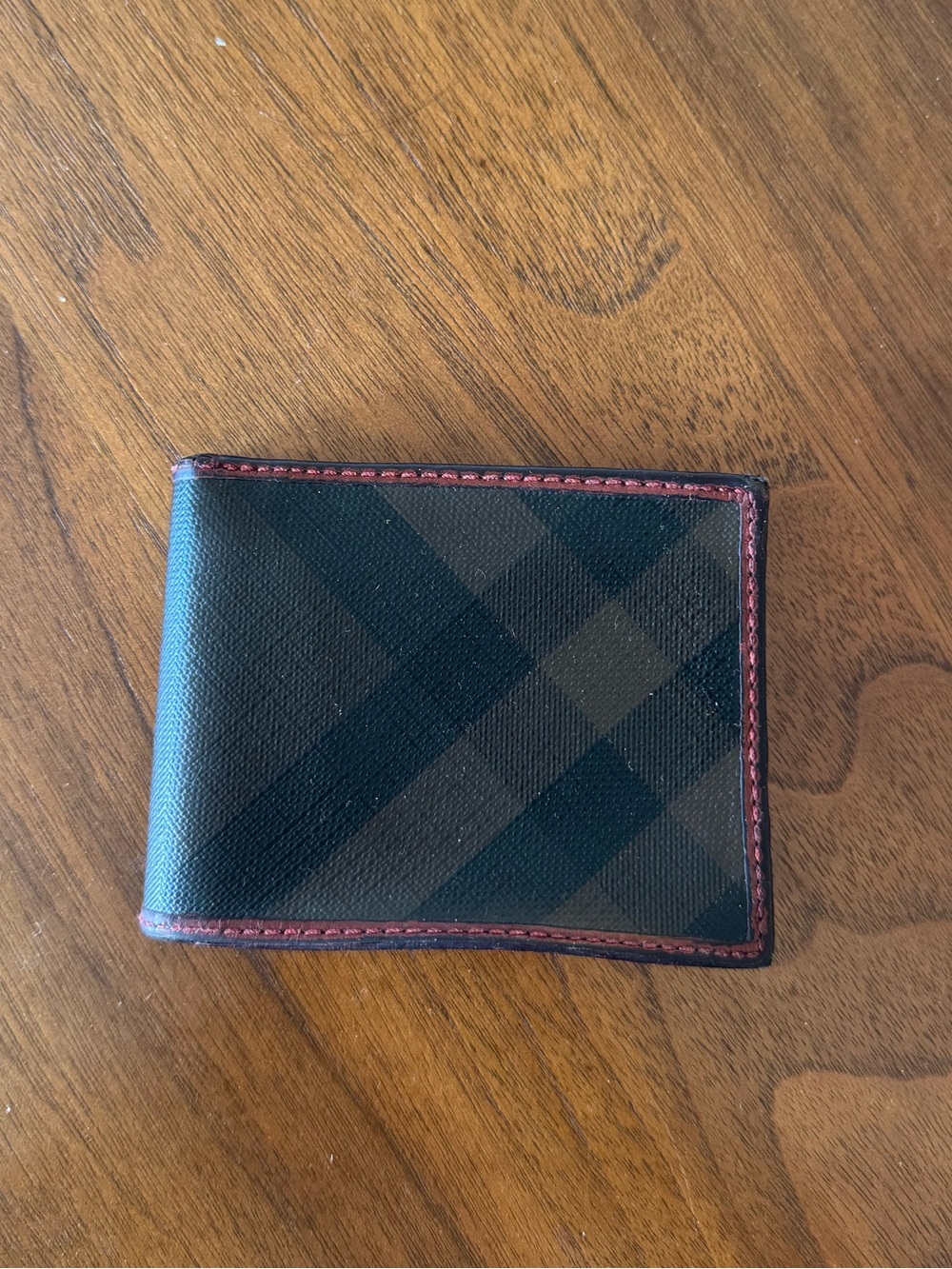 Burberry men’s plaid wallet